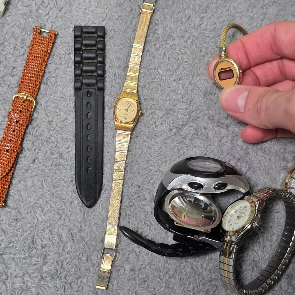 Mixed Brand Watch Lot Waltham Geneva Betty Boop Parts Repair Repair 10+ Vintage
